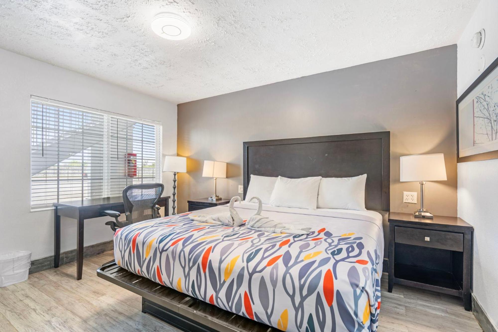 Budgetel Inns & Suites Augusta Downtown 706-945-1238 ภายนอก รูปภาพ